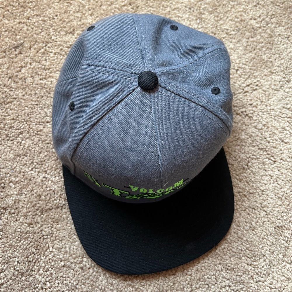 Volcom Stones SnapBack hat - Picture 3 of 10